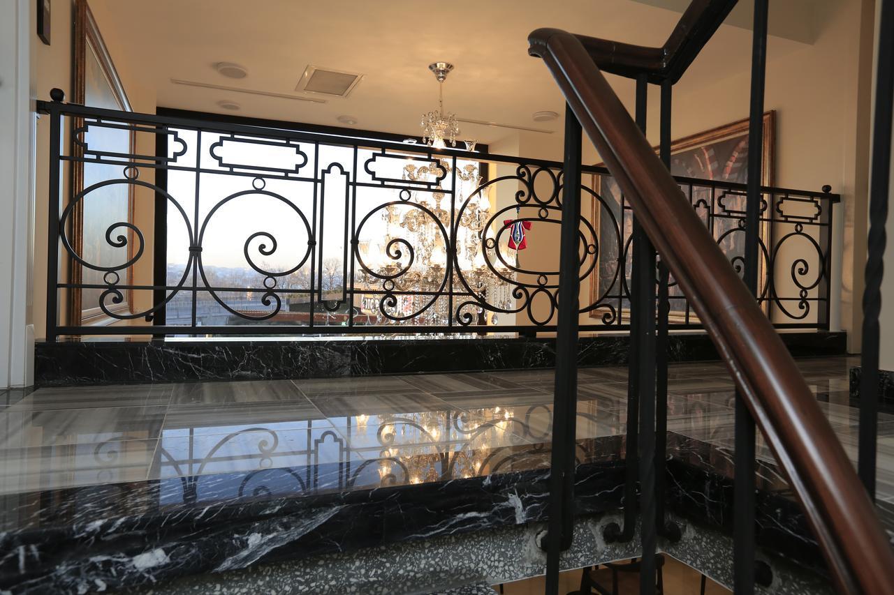 Отель Art Nouveau Pera 2*