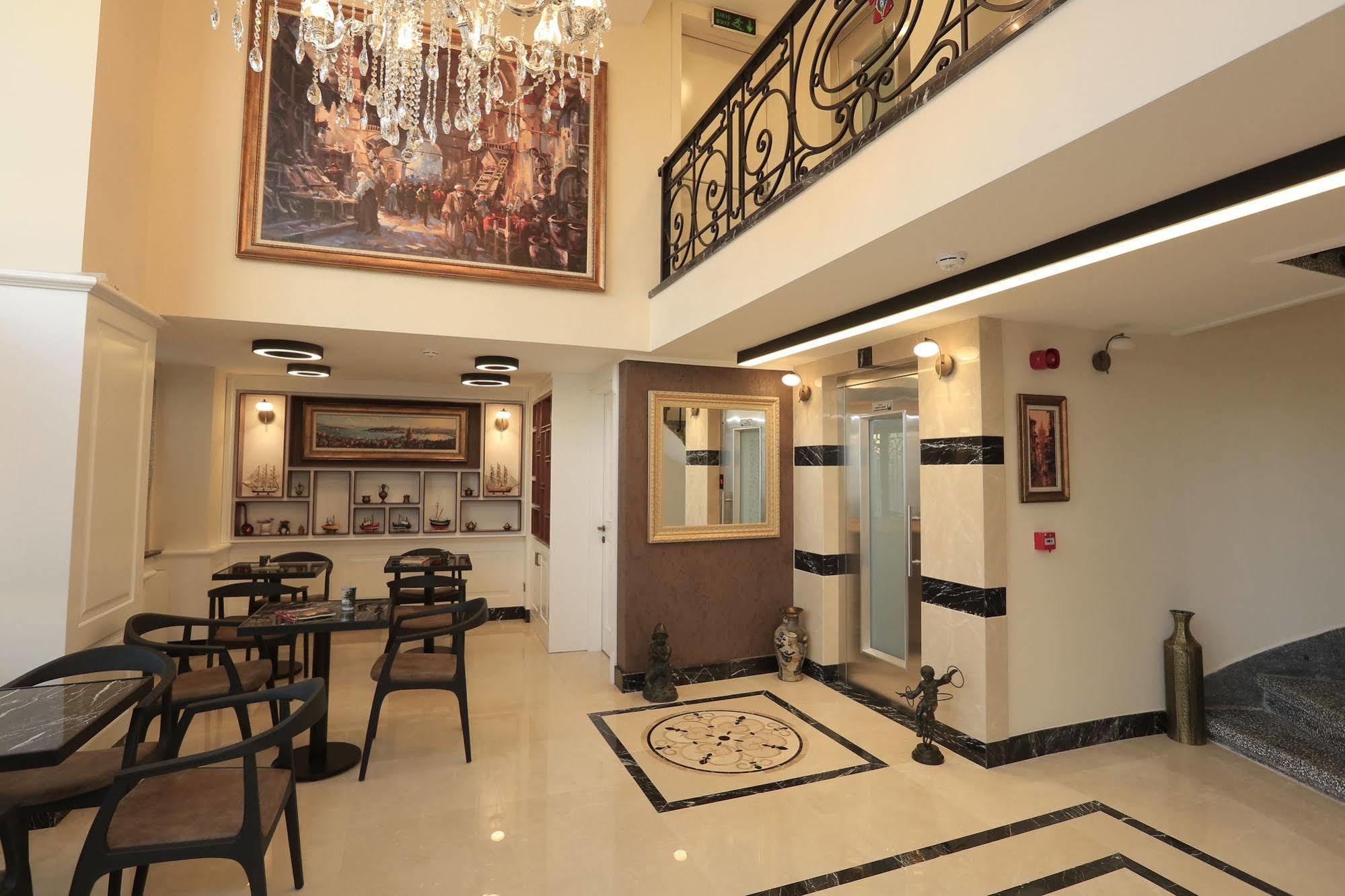 Hotel Art Nouveau Pera Istanboel